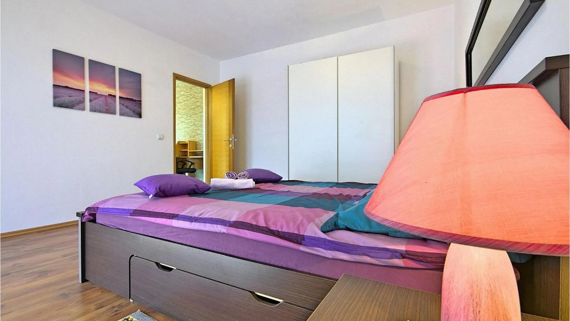 App Lukas 0*, Porec